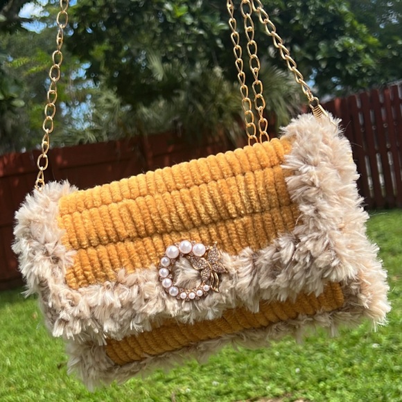 HANDMADE!!! 👛 - Picture 1 of 1